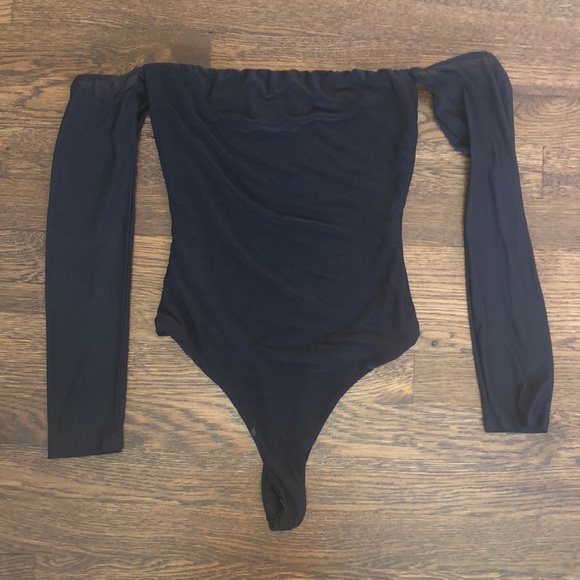 AKIRA ONSIE - Picture 1 of 2